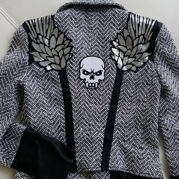 Unique Bebe Black and White knitted Jacket
